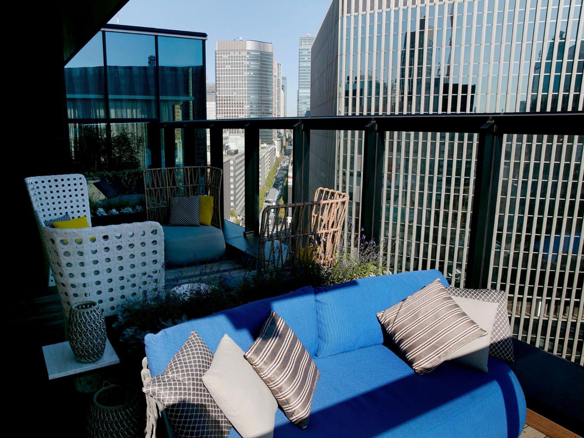 The Gate Hotel Tokyo By Hulic Zewnętrze zdjęcie A balcony in a condominium in Japan